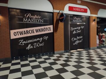 Oklejenie witryny sklepowej – Marilyn (Centrum Handlowe Ptak)